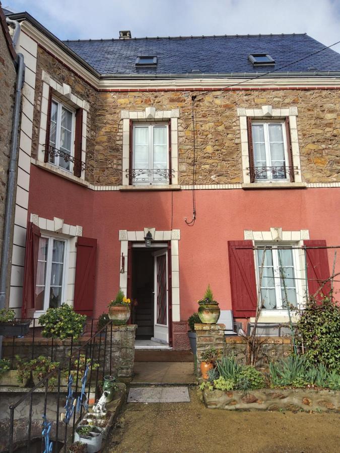 La Villa D Iska Souge-le-Ganelon Exteriér fotografie